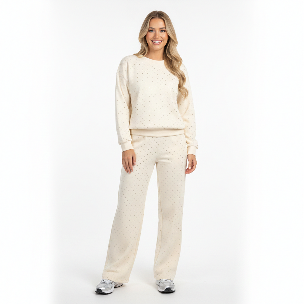 Kira Women's Loungewear Set – Chic Comfort Set with Elegant Glitter Details