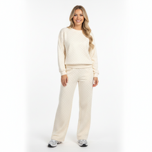 Kira Women's Loungewear Set – Chic Comfort Set with Elegant Glitter Details
