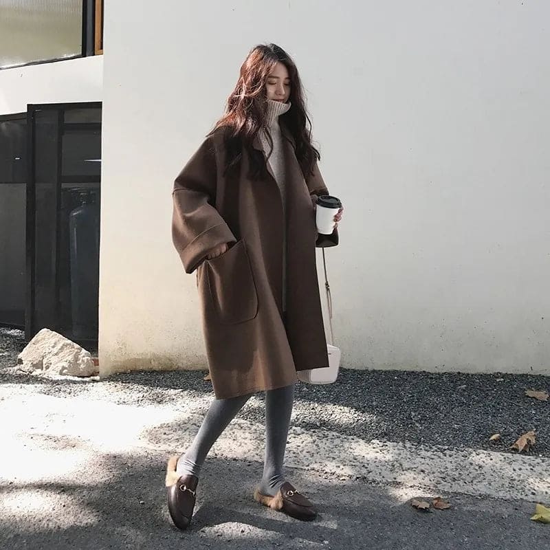Jasmine Coat Woman in Mixed Wool – Oversize Winter Jacket with Minimalist Design & Large Pockets