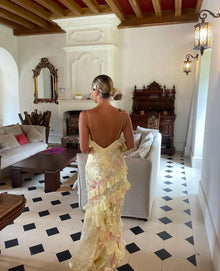Robe Longue Femme Estella – Elegant Ruffled Dress with Open Back & Flowing Cut