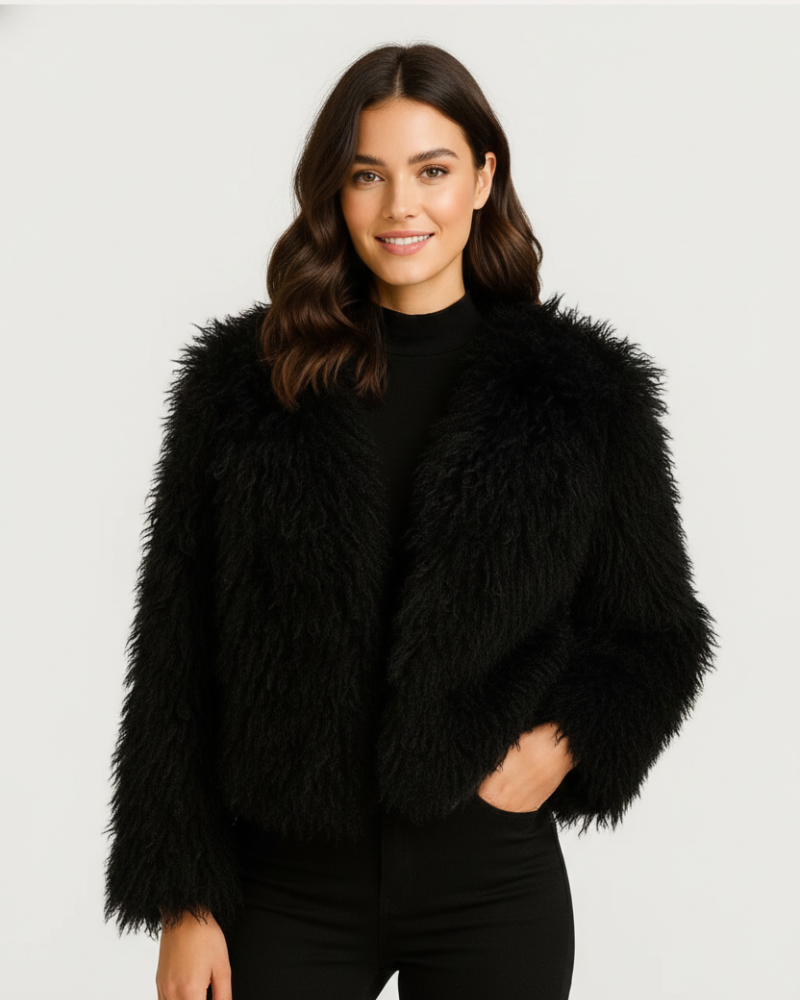 Melody Short Jacket for Women in Imitation Fur – Generous Volume & Bold Fashion Style