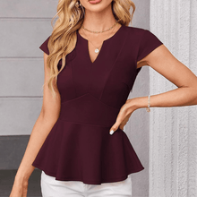 Jaz Blouse Femme Élégante – V-neck, Cap Sleeves, Structured Fit & Flounced Hem