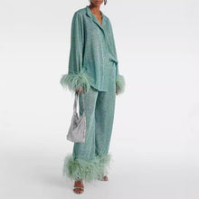 Women's Set Laila – Elegant Two-Piece Set with Feather Collar & Loose Fit