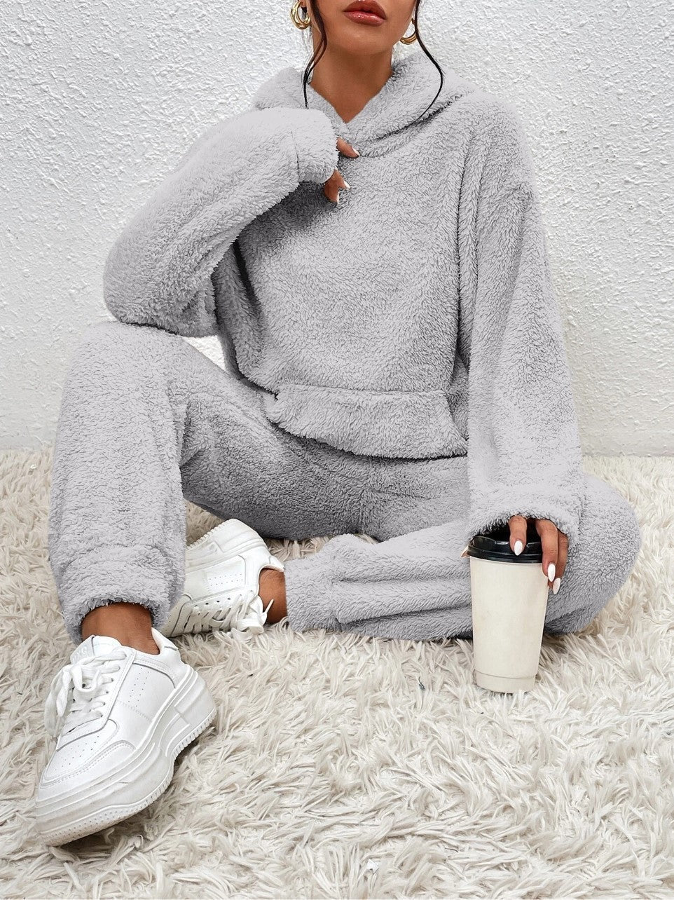 Lillie Women's Set – Soft Fleece Indoor Outfit with Hoodie & Comfortable Jogging Pants