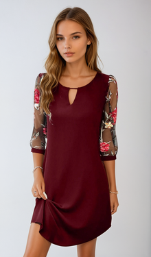 Sharina Robe Chemise Femme – Mini Summer Dress with Floral Print & Light Flowing Cut