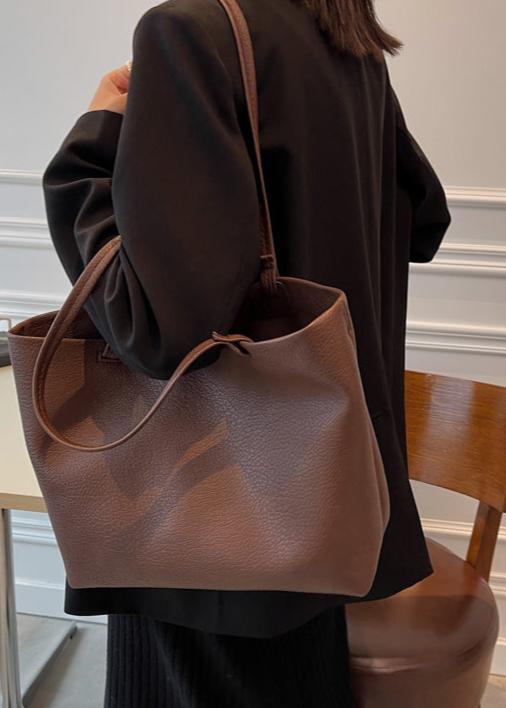 Reyna Sac Cabas Woman – Spacious Minimalist Design in Durable Faux Leather