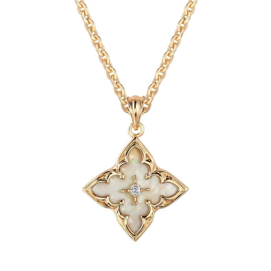 White Clover Pendant Necklace | Gold