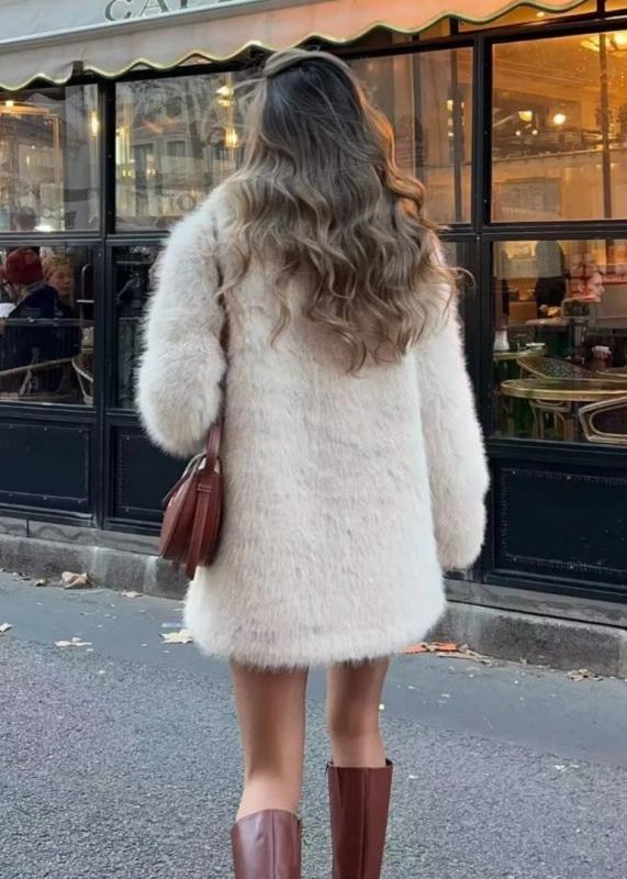 Valerie Winter Coat in Faux Fur for Women – Soft White Jacket with Casual Cut and Oversize Collar