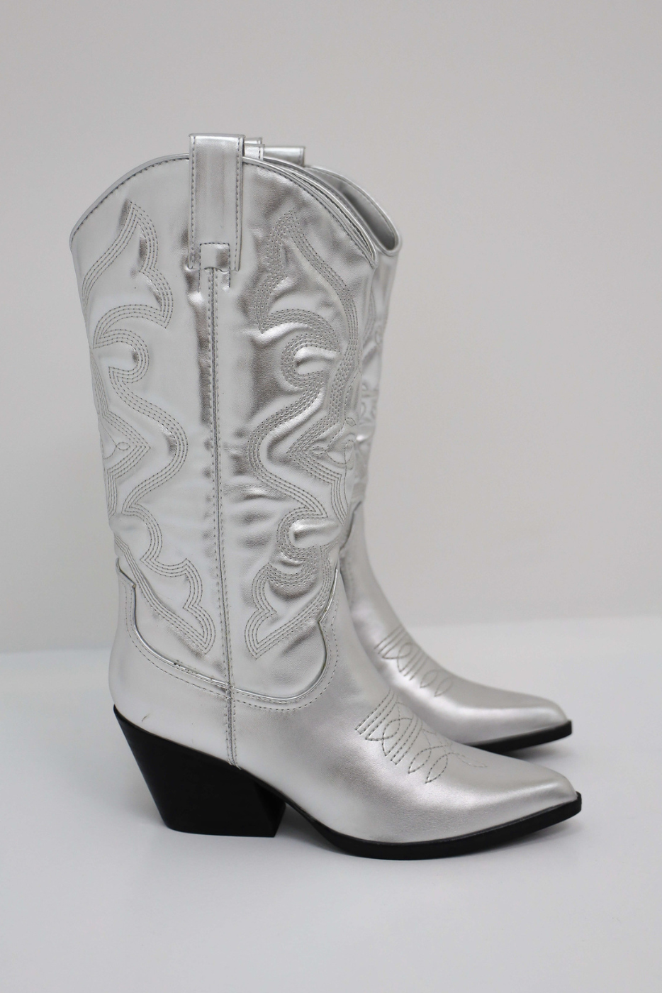 Leona Cowboy Boots Women – High Western Boots with Pointed Toe & Durable Faux Leather