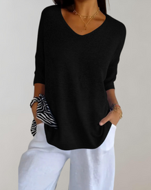 Marise Knitted Top Woman – Light Long Top with V-Neck & Elegant Casual Look