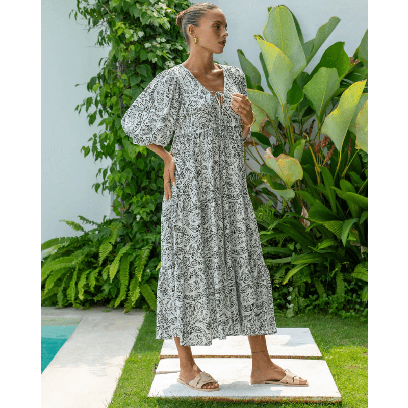 Rosina Long Robe Looksy – Abstract Bohemian Print & Fluid Tiered Cut