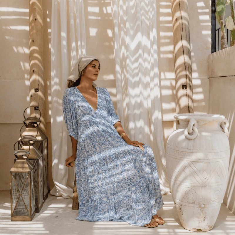 Rosina Long Robe Looksy – Abstract Bohemian Print & Fluid Tiered Cut