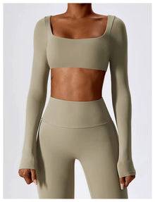 Leila Women's Sports Set – Breathable Yoga & Fitness Outfit with Flared Leggings & Fitted Top