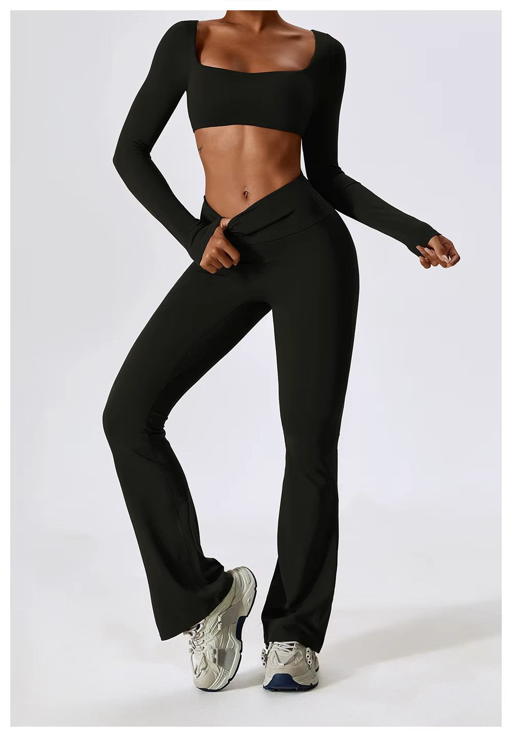 Leila Women's Sports Set – Breathable Yoga & Fitness Outfit with Flared Leggings & Fitted Top