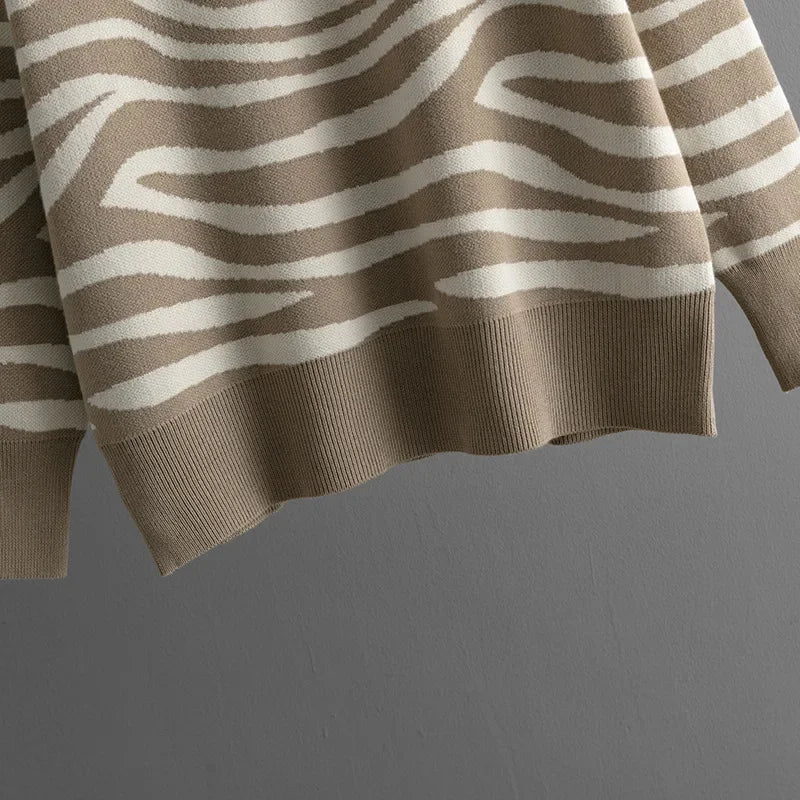 Delaney Women's Ensemble in Cashmere – Chic Zebra Pattern, Soft & Comfortable