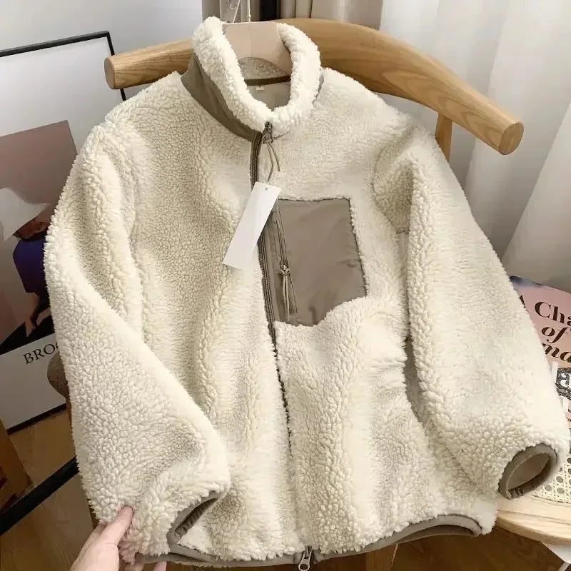 Lily Teddy Coat Woman – Warm Jacket with High Collar, Zipped Pockets & Casual Fit