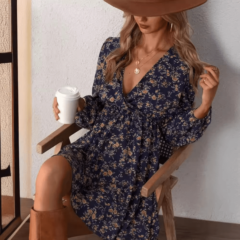 Selina Mini Dress Woman – Romantic Floral Print with V-Neck and Fitted and Flowing Cut