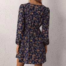 Selina Mini Dress Woman – Romantic Floral Print with V-Neck and Fitted and Flowing Cut