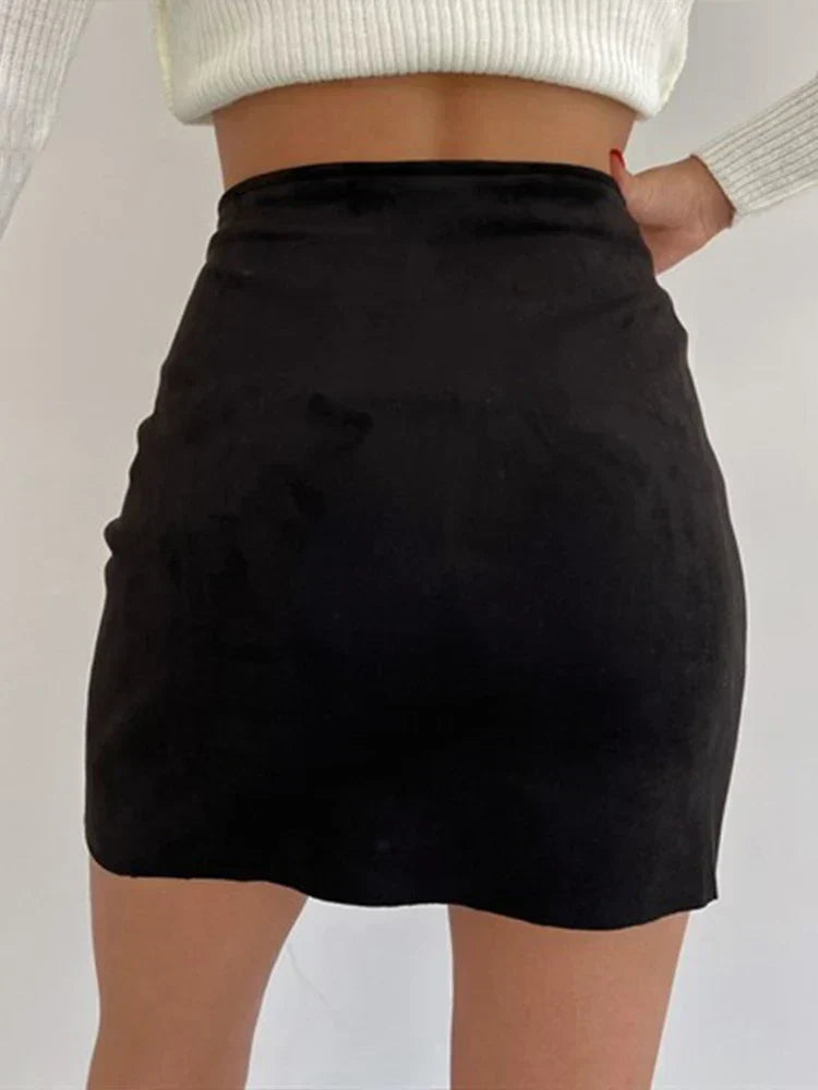 Jude Jupe Courte Femme – High Waist, Asymmetric Buttoning & Soft Structured Fabric