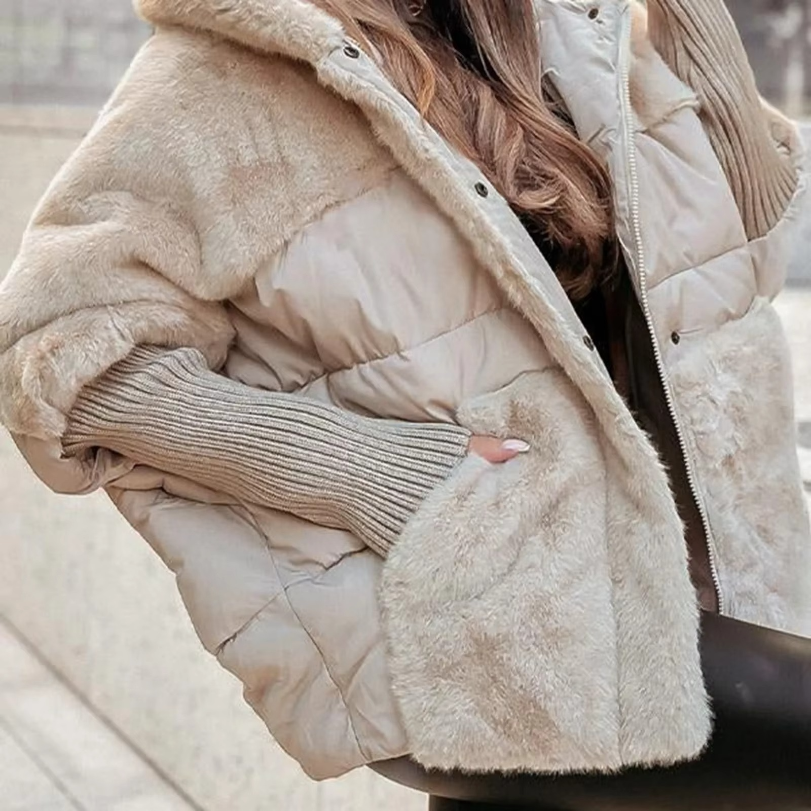 Sapphire Women's Winter Coat – Warm Solid Color Jacket with Comfortable and Elegant Fit