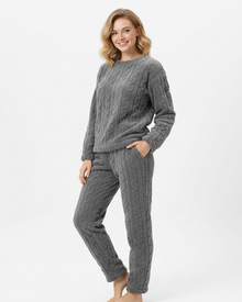 Lunie Women's Loungewear Set – Warm & Comfortable Two-Piece Fleece Pajamas