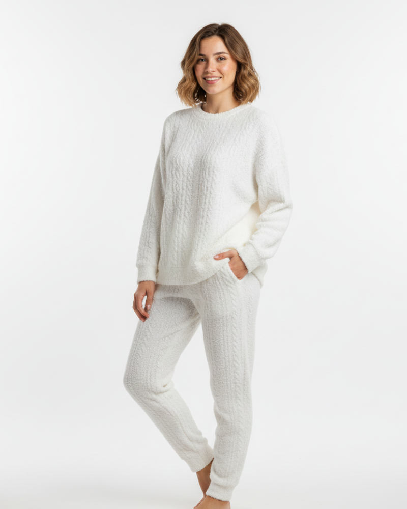 Lunie Women's Loungewear Set – Warm & Comfortable Two-Piece Fleece Pajamas