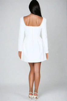 Valérie Short Dress with Pearls – Elegant Cocktail Dress with Luxurious Pearl Details and Flattering Cut