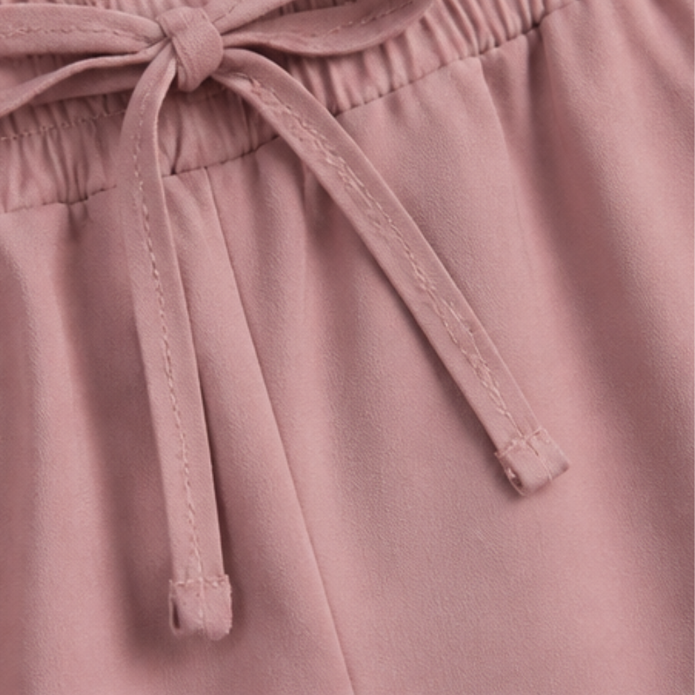Veluna – Effortless Wide-Leg Crop Pants