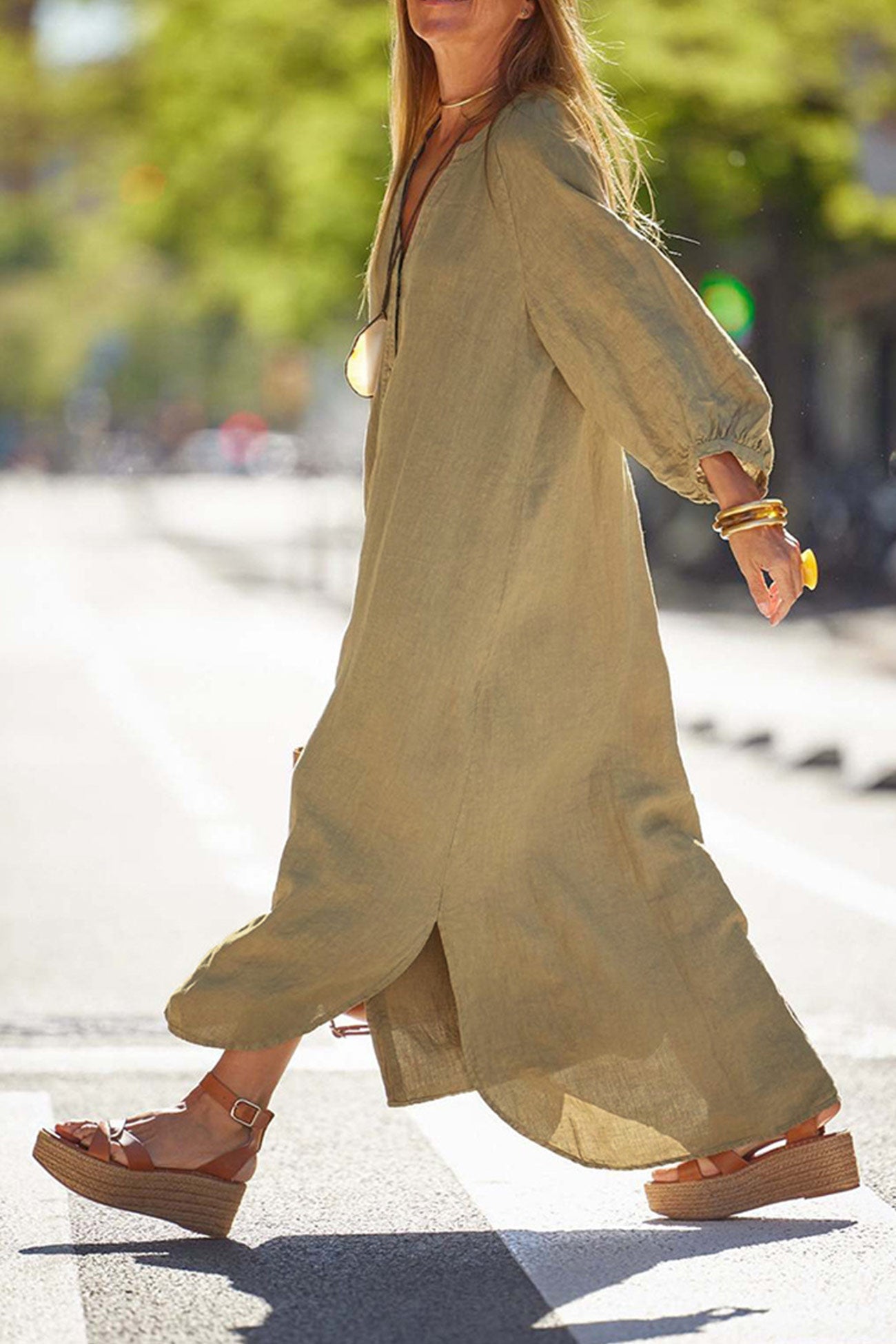 Dress Woman Veanna – Elegant Long Sleeve Dress with V Neck & Buttoning