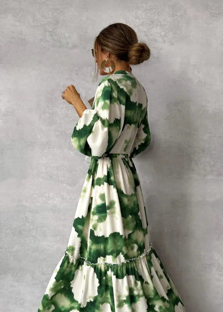Robe Longue Femme Zia – Elegant Green Dress with Long Sleeves & Deep V-Neck Versatile