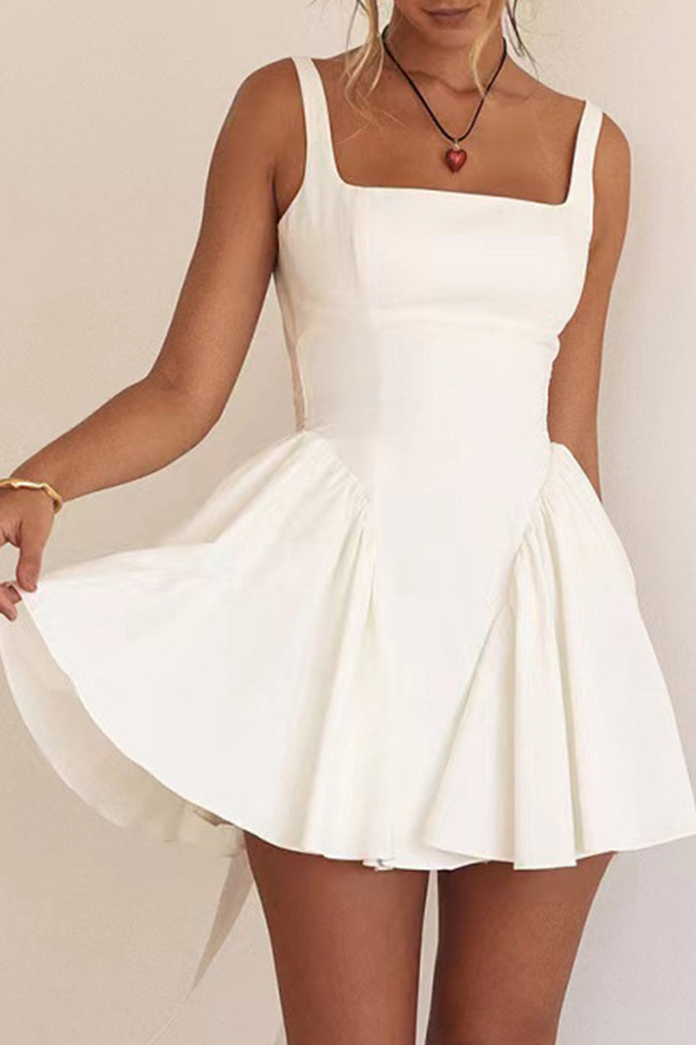 Mini Dress Woman Trixie – Sleeveless Backless Dress with Square Neckline & Back Bow