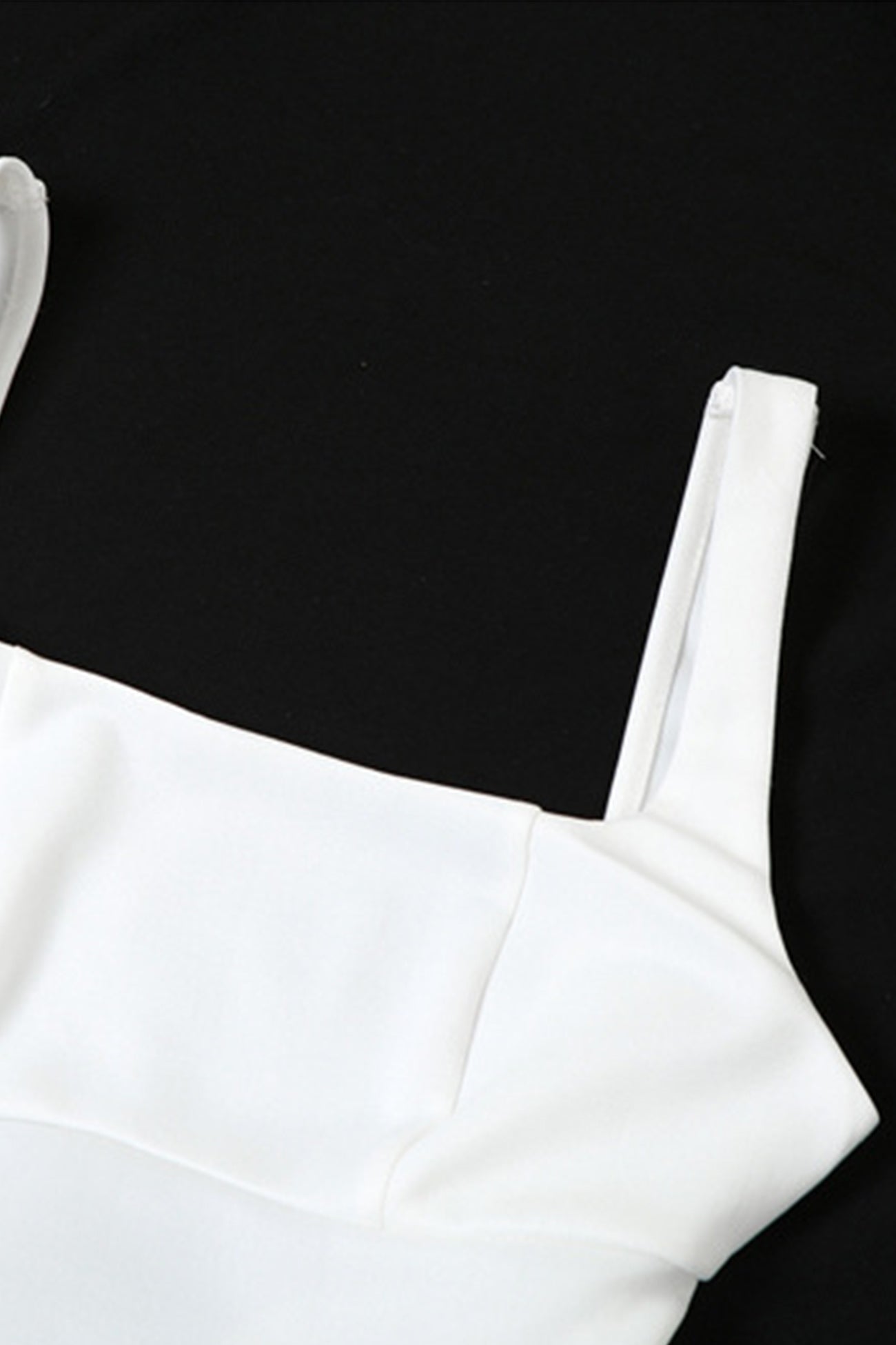 Mini Dress Woman Trixie – Sleeveless Backless Dress with Square Neckline & Back Bow