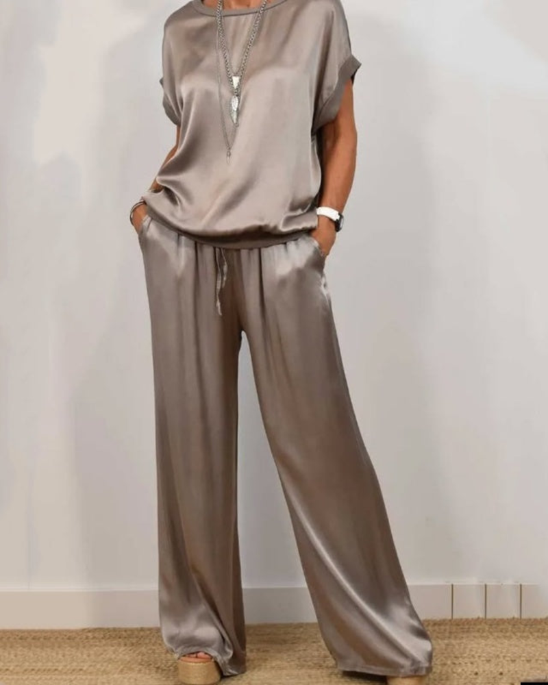Portia Satin Women's Set – 2 Pieces Wide-Leg Pants & Elegant Flowing Top