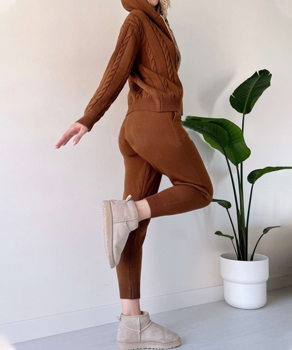 Elodie Winter Set Women – Warm Two-Piece Outfit with Soft Fabric & Elegant Style