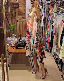 Robe Femme Diana – Elegant Long Dress with Deep V-Neckline, Leopard Print & Airy Cut