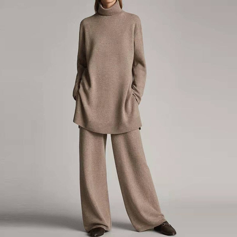 Samantha Ensemble Loungewear in Knit for Women – Soft Turtleneck Top & Flared Pants in Relaxed Fit