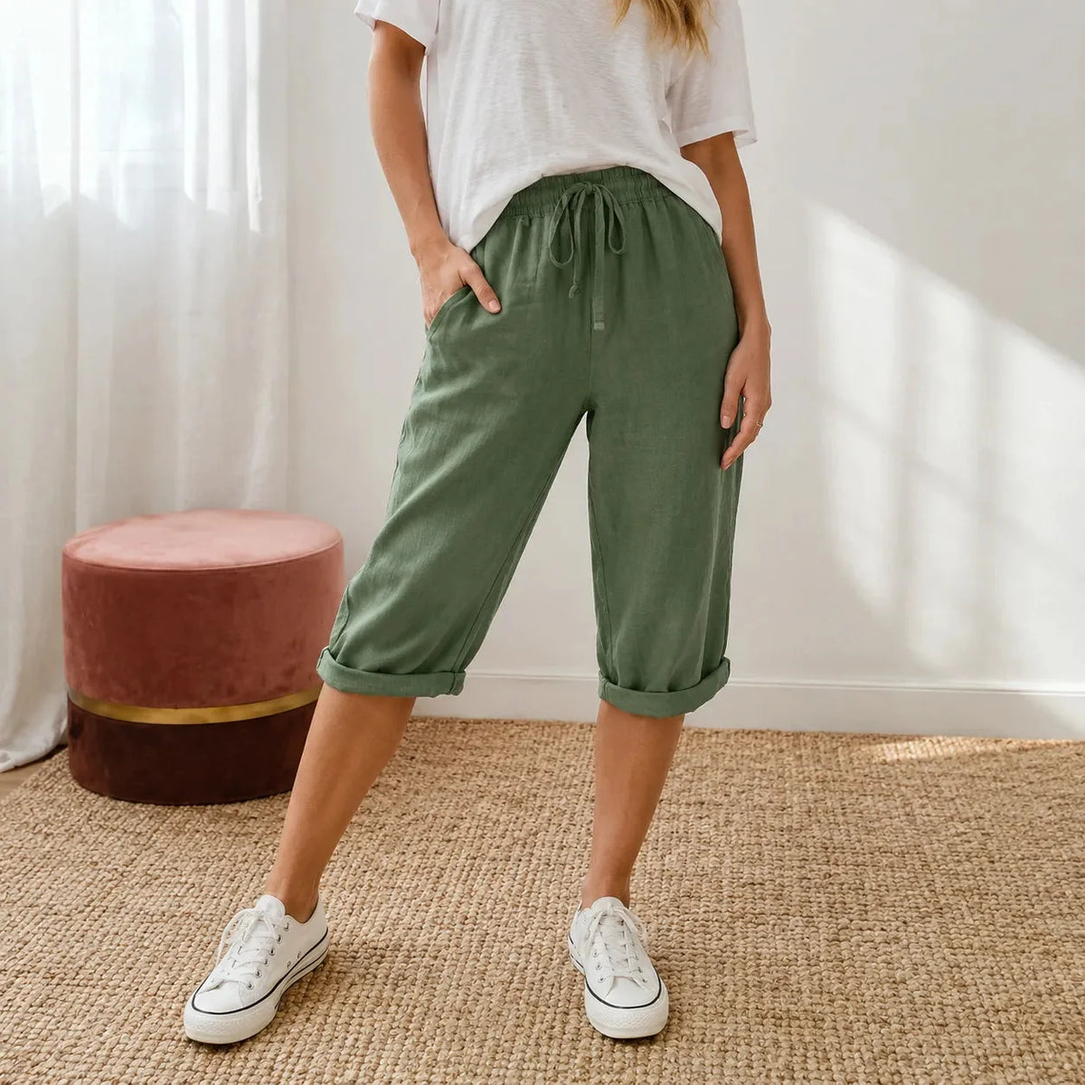 Sundara – Pull-on linen-look capri pants for women