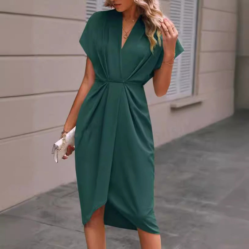 Louise Women's Dress – Trendy Dress with Batwing Sleeves, V-Neckline & Elegant Pleats