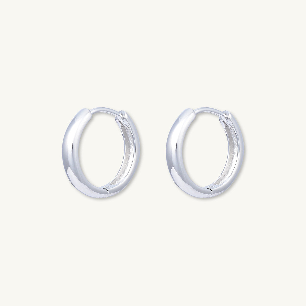 Basic Medium Huggie Hoop Earrings