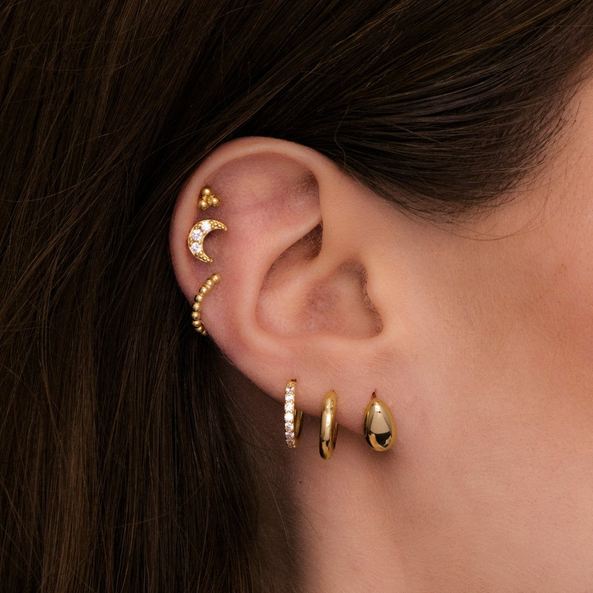 Basic Sapphire Huggie Hoop Earrings