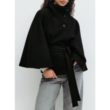 Charlotte Manteau Cape Femme – High Collar & Adjustable Belt for Elegance and Winter Warmth