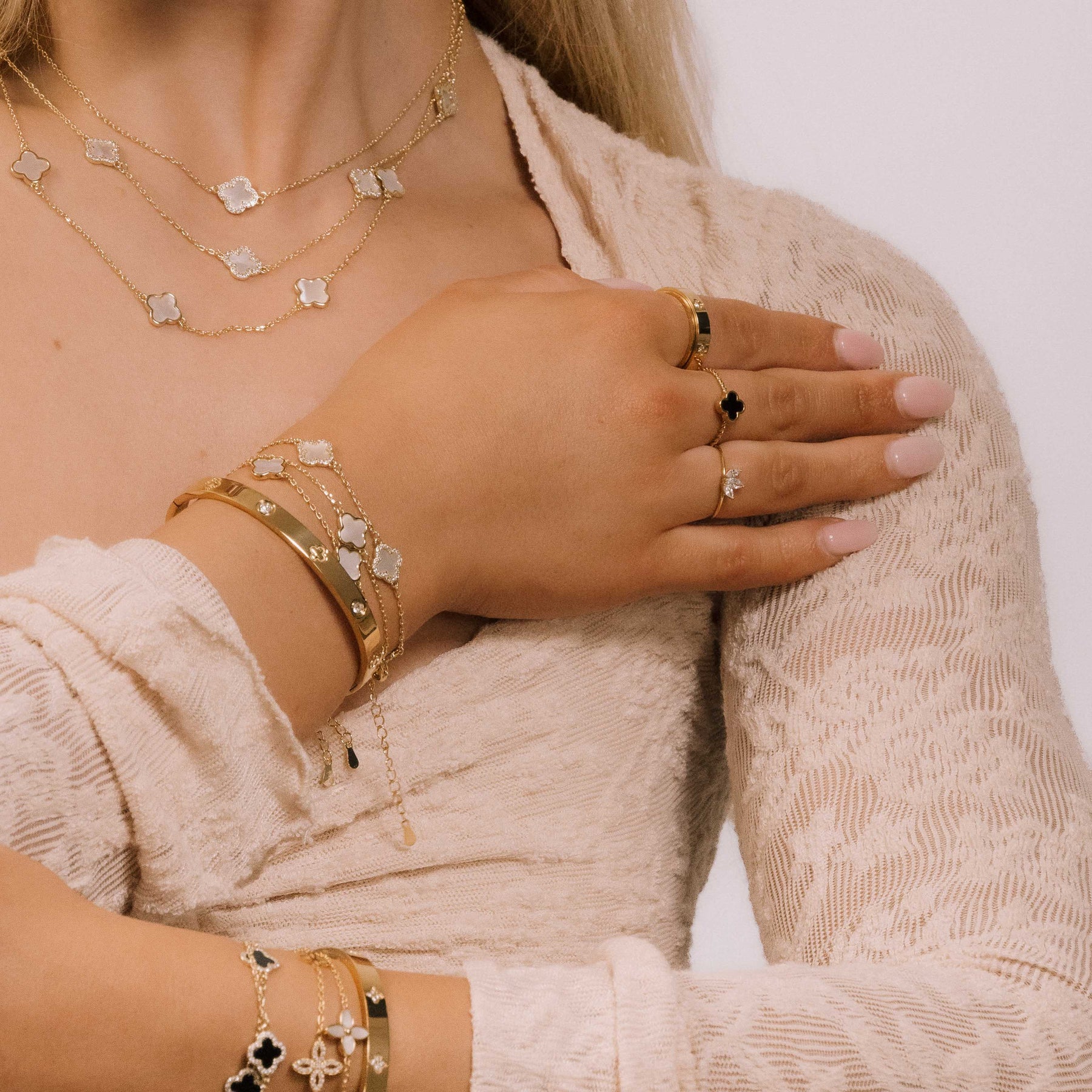 Clover Station MOP Bracelet