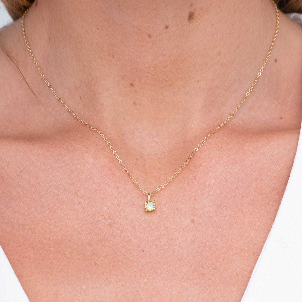 Classic Birthstone Necklace August