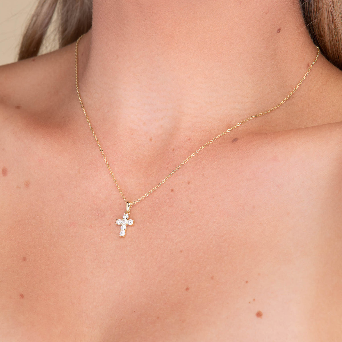 Classic Cross Pendant Moissanite Necklace