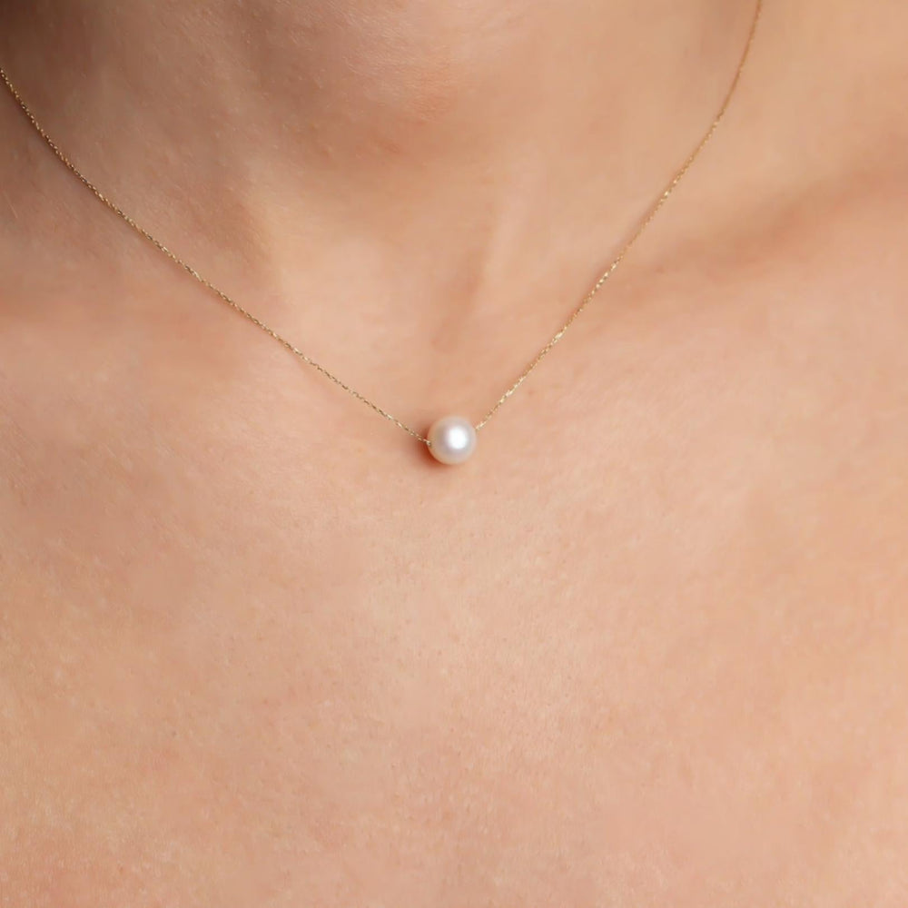 Classic Freshwater Pearl Necklace