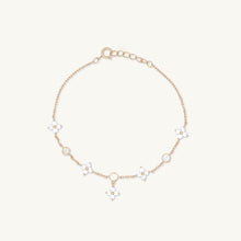 Clover Bezel Station Chain Bracelet