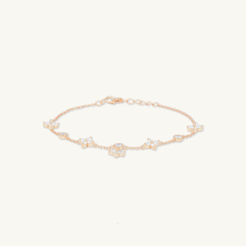 Clover Bezel Station Chain Bracelet