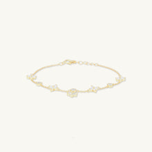 Clover Bezel Station Chain Bracelet