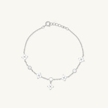 Clover Bezel Station Chain Bracelet