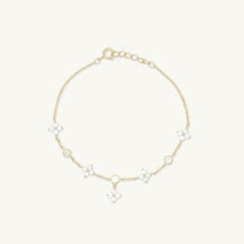 Clover Bezel Station Chain Bracelet
